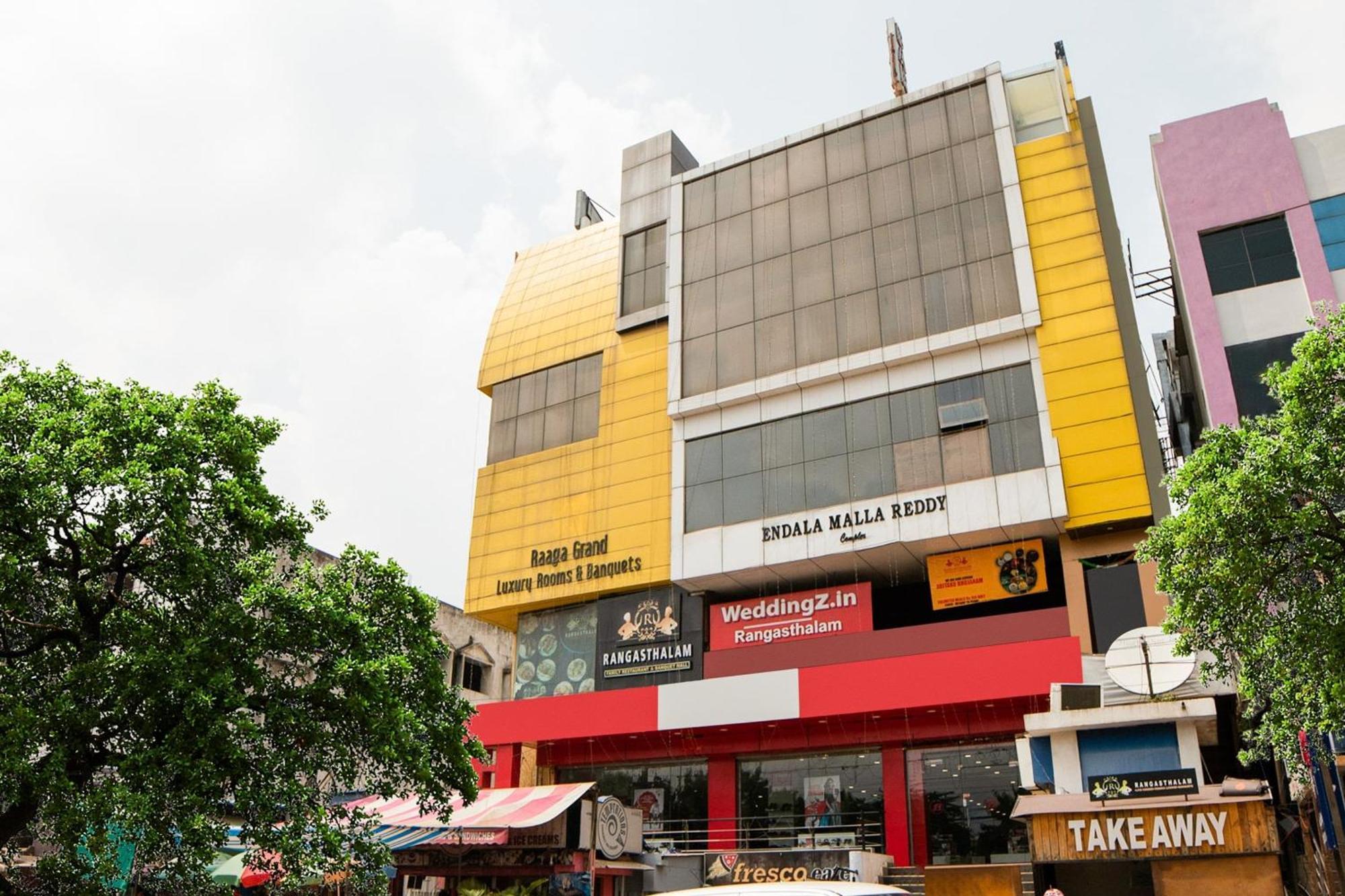 Hotel Super Capital O Raaga Grand Hyderabad Esterno foto